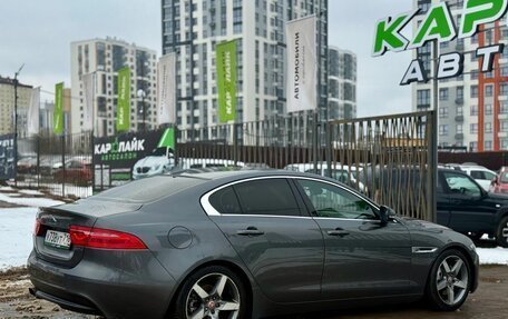 Jaguar XE I рестайлинг, 2015 год, 1 599 000 рублей, 8 фотография