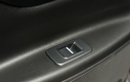 Jaguar XE I рестайлинг, 2015 год, 1 599 000 рублей, 26 фотография