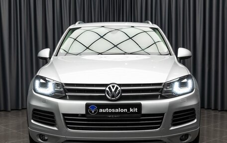 Volkswagen Touareg III, 2012 год, 3 049 000 рублей, 2 фотография