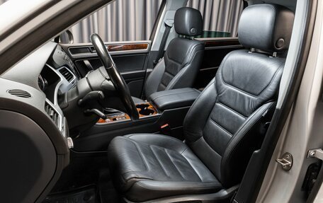 Volkswagen Touareg III, 2012 год, 3 049 000 рублей, 10 фотография