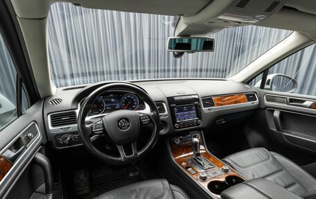 Volkswagen Touareg III, 2012 год, 3 049 000 рублей, 13 фотография