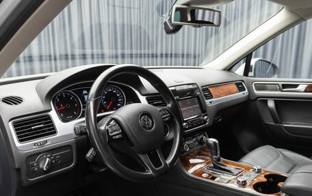 Volkswagen Touareg III, 2012 год, 3 049 000 рублей, 15 фотография
