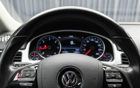 Volkswagen Touareg III, 2012 год, 3 049 000 рублей, 16 фотография