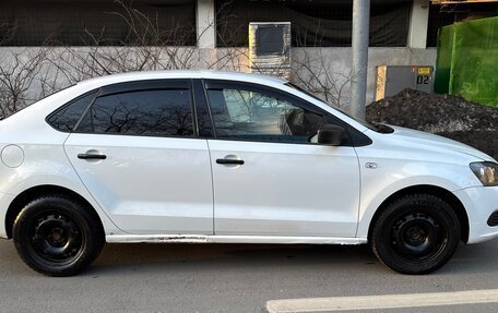 Volkswagen Polo VI (EU Market), 2015 год, 450 000 рублей, 7 фотография