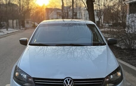 Volkswagen Polo VI (EU Market), 2015 год, 450 000 рублей, 4 фотография