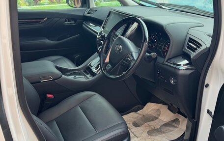 Toyota Alphard III, 2021 год, 5 800 000 рублей, 9 фотография