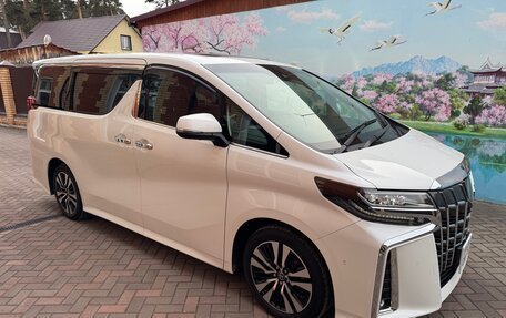Toyota Alphard III, 2021 год, 5 800 000 рублей, 2 фотография