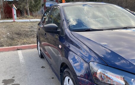 Volkswagen Polo VI (EU Market), 2014 год, 800 000 рублей, 2 фотография