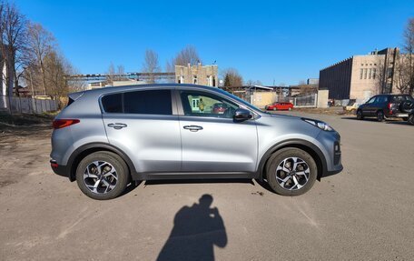 KIA Sportage IV рестайлинг, 2021 год, 2 640 000 рублей, 3 фотография