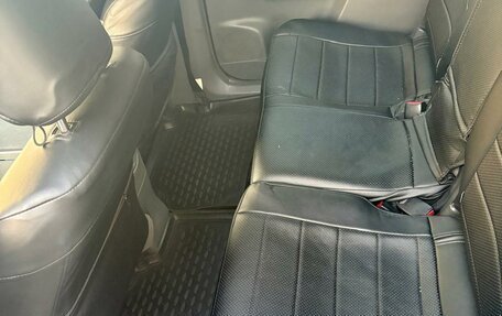 Toyota Prius Alpha I (ZVW40/41), 2012 год, 1 000 000 рублей, 5 фотография