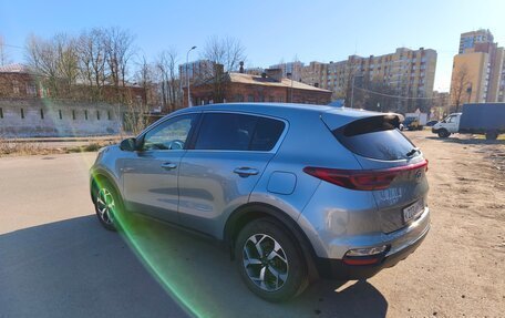 KIA Sportage IV рестайлинг, 2021 год, 2 640 000 рублей, 5 фотография