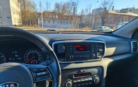 KIA Sportage IV рестайлинг, 2021 год, 2 640 000 рублей, 9 фотография