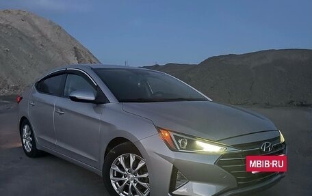 Hyundai Elantra VI рестайлинг, 2019 год, 1 600 000 рублей, 2 фотография
