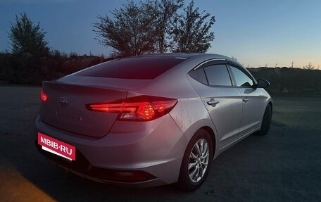 Hyundai Elantra VI рестайлинг, 2019 год, 1 600 000 рублей, 3 фотография