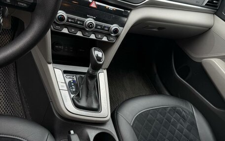 Hyundai Elantra VI рестайлинг, 2019 год, 1 600 000 рублей, 19 фотография