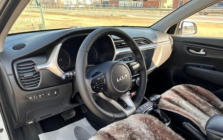 KIA Rio IV, 2022 год, 1 406 000 рублей, 10 фотография