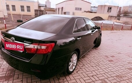Toyota Camry, 2014 год, 1 730 000 рублей, 6 фотография