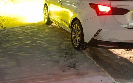 Hyundai Solaris II рестайлинг, 2021 год, 1 550 000 рублей, 2 фотография