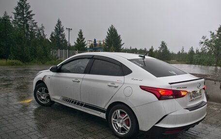 Hyundai Solaris II рестайлинг, 2021 год, 1 550 000 рублей, 25 фотография
