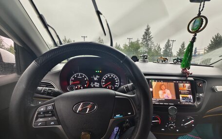 Hyundai Solaris II рестайлинг, 2021 год, 1 550 000 рублей, 26 фотография