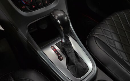 Opel Astra J, 2013 год, 650 000 рублей, 17 фотография