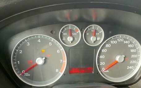 Ford Focus II рестайлинг, 2007 год, 590 000 рублей, 3 фотография