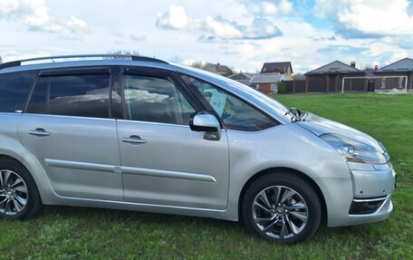 Citroen C4 Picasso II рестайлинг, 2008 год, 680 000 рублей, 7 фотография