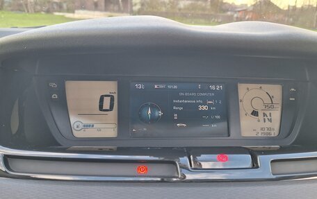 Citroen C4 Picasso II рестайлинг, 2008 год, 680 000 рублей, 18 фотография