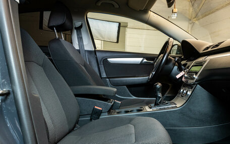 Volkswagen Passat B7, 2011 год, 1 099 000 рублей, 22 фотография