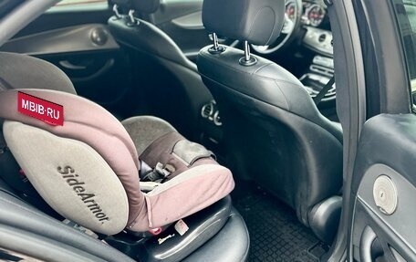 Mercedes-Benz E-Класс, 2020 год, 2 100 000 рублей, 9 фотография