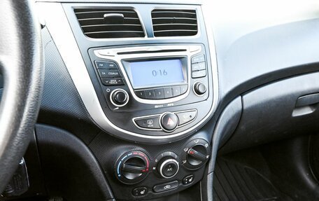 Hyundai Solaris II рестайлинг, 2012 год, 695 000 рублей, 10 фотография