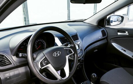 Hyundai Solaris II рестайлинг, 2012 год, 695 000 рублей, 15 фотография