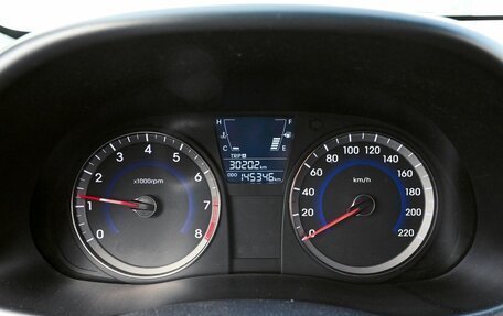 Hyundai Solaris II рестайлинг, 2012 год, 695 000 рублей, 11 фотография