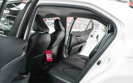 Toyota Camry, 2019 год, 2 450 000 рублей, 7 фотография