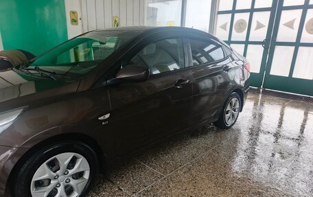 Hyundai Solaris II рестайлинг, 2016 год, 1 100 000 рублей, 5 фотография