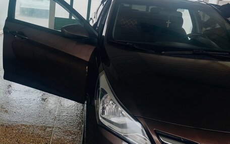 Hyundai Solaris II рестайлинг, 2016 год, 1 100 000 рублей, 1 фотография