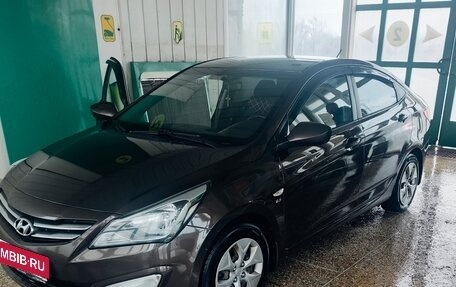 Hyundai Solaris II рестайлинг, 2016 год, 1 100 000 рублей, 3 фотография