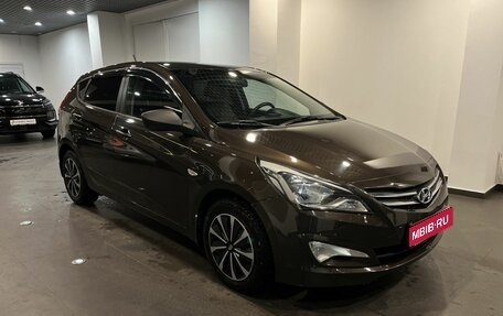 Hyundai Solaris II рестайлинг, 2015 год, 830 000 рублей, 1 фотография