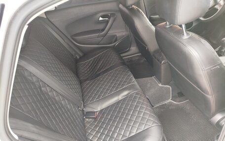 Volkswagen Polo VI (EU Market), 2017 год, 1 100 000 рублей, 15 фотография