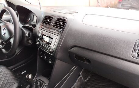 Volkswagen Polo VI (EU Market), 2017 год, 1 100 000 рублей, 27 фотография