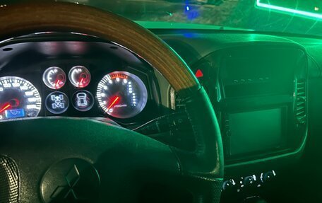 Mitsubishi Pajero III рестайлинг, 2004 год, 990 000 рублей, 4 фотография