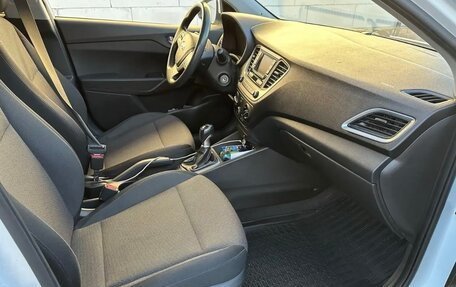 Hyundai Solaris II рестайлинг, 2017 год, 1 090 000 рублей, 3 фотография