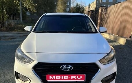 Hyundai Solaris II рестайлинг, 2017 год, 1 090 000 рублей, 5 фотография