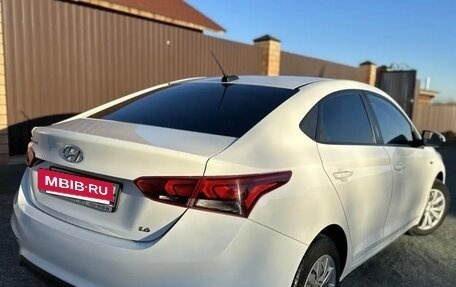 Hyundai Solaris II рестайлинг, 2017 год, 1 090 000 рублей, 7 фотография