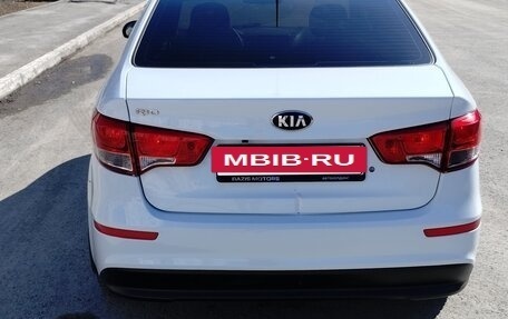 KIA Rio III рестайлинг, 2017 год, 950 000 рублей, 6 фотография