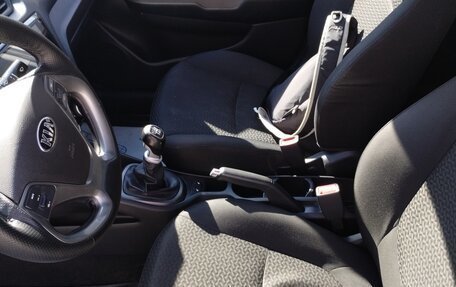 KIA Rio III рестайлинг, 2017 год, 950 000 рублей, 14 фотография