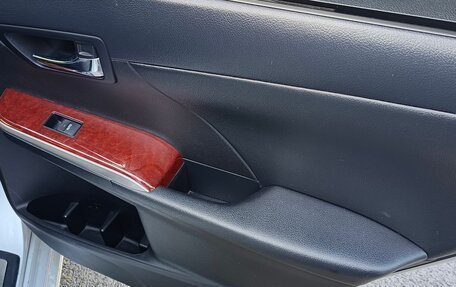 Toyota Camry, 2013 год, 2 300 000 рублей, 8 фотография