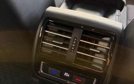 Volkswagen Passat B8 рестайлинг, 2017 год, 2 200 000 рублей, 14 фотография