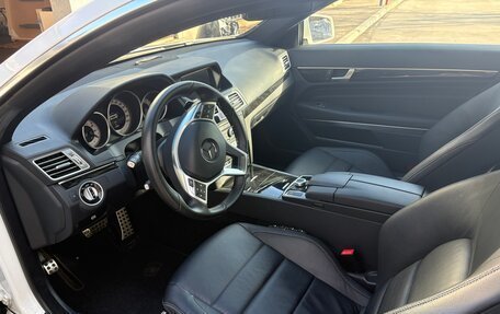 Mercedes-Benz E-Класс, 2016 год, 3 300 000 рублей, 6 фотография