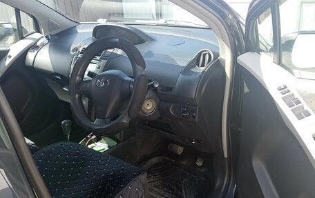 Toyota Vitz, 2010 год, 680 000 рублей, 4 фотография